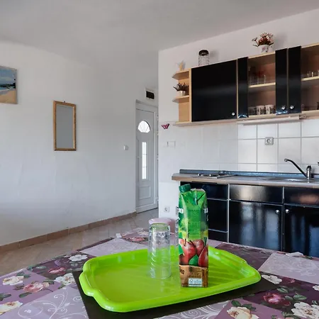 Vibes-5 By Interhome