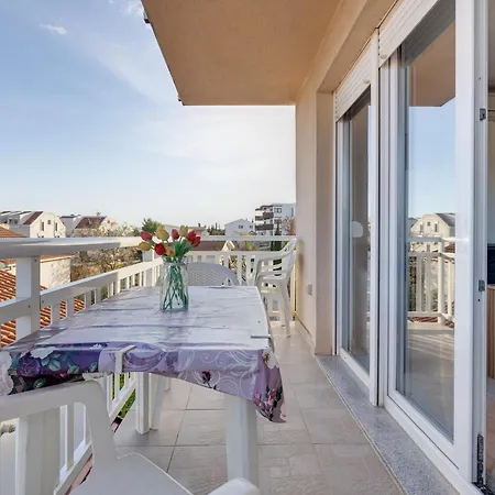 Apartment Vibes-5 By Interhome