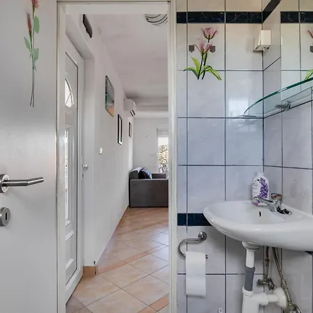 S&g Leko-5 By Interhome Rogoznica (Sibenik-Knin)